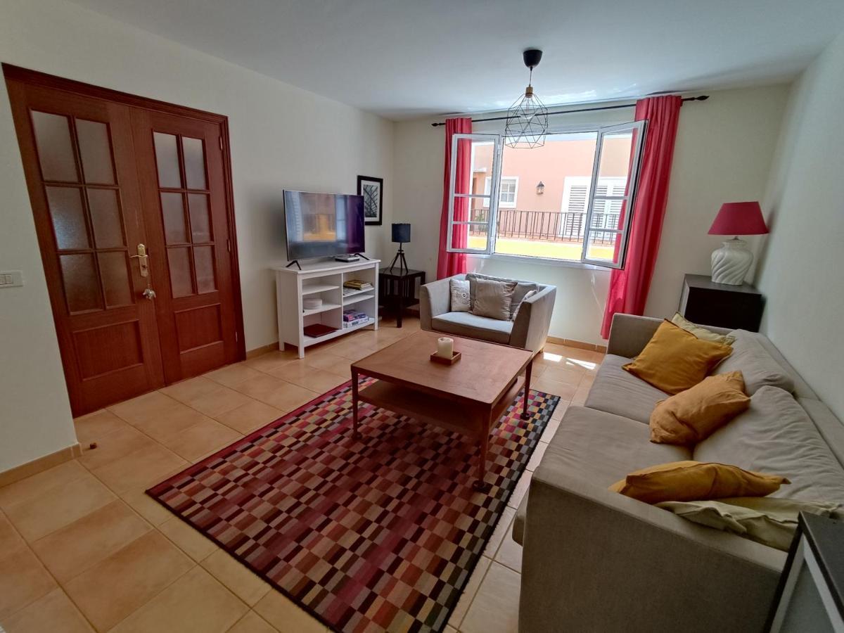 Cheerful 3 Bedroom Town House With Garage Tegueste Esterno foto